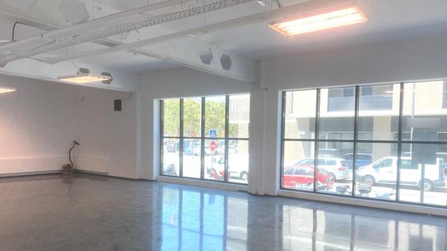 Nave industrial en Alquiler en Rambla de la Marina en Centre