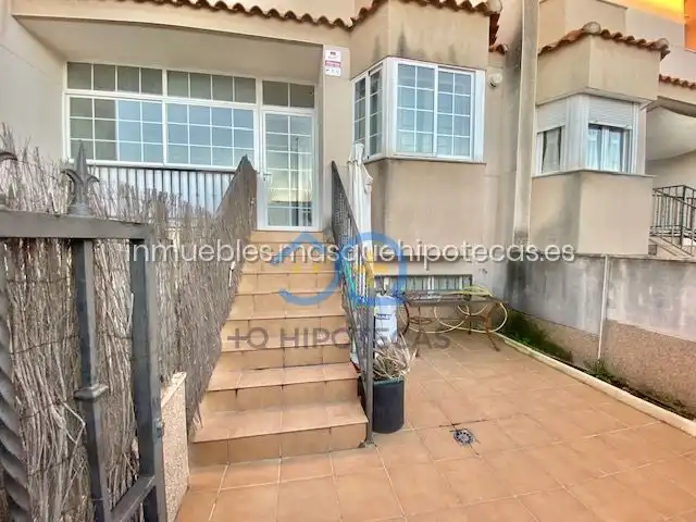 Terrassa de Casa adosada en venda en Añover de Tajo amb Aire condicionat, Calefacció i Jardí privat