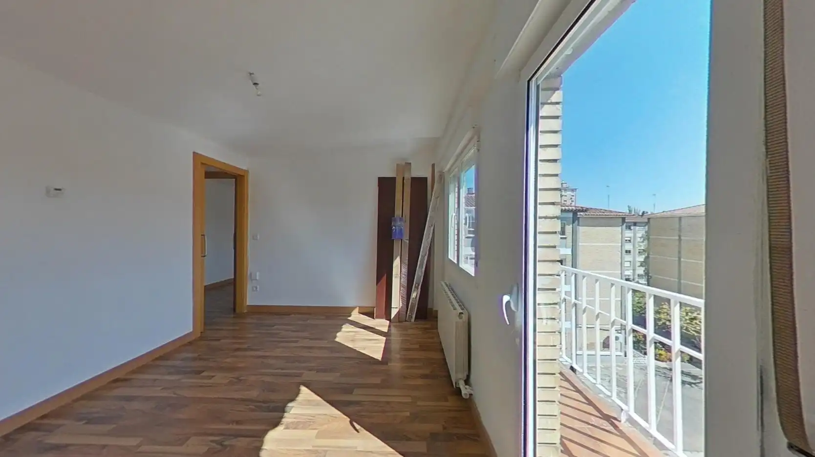 Terraza de Piso en venta en Zaragoza con Calefacción, Parquet y Horno