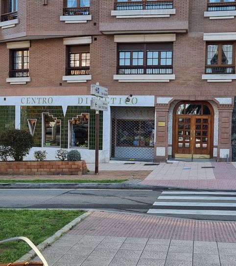 Foto 2 von Geschaftsraum zur Miete in Calle Doctor Marañon del, 23, El Carbayedo - El Quirinal, Avilés