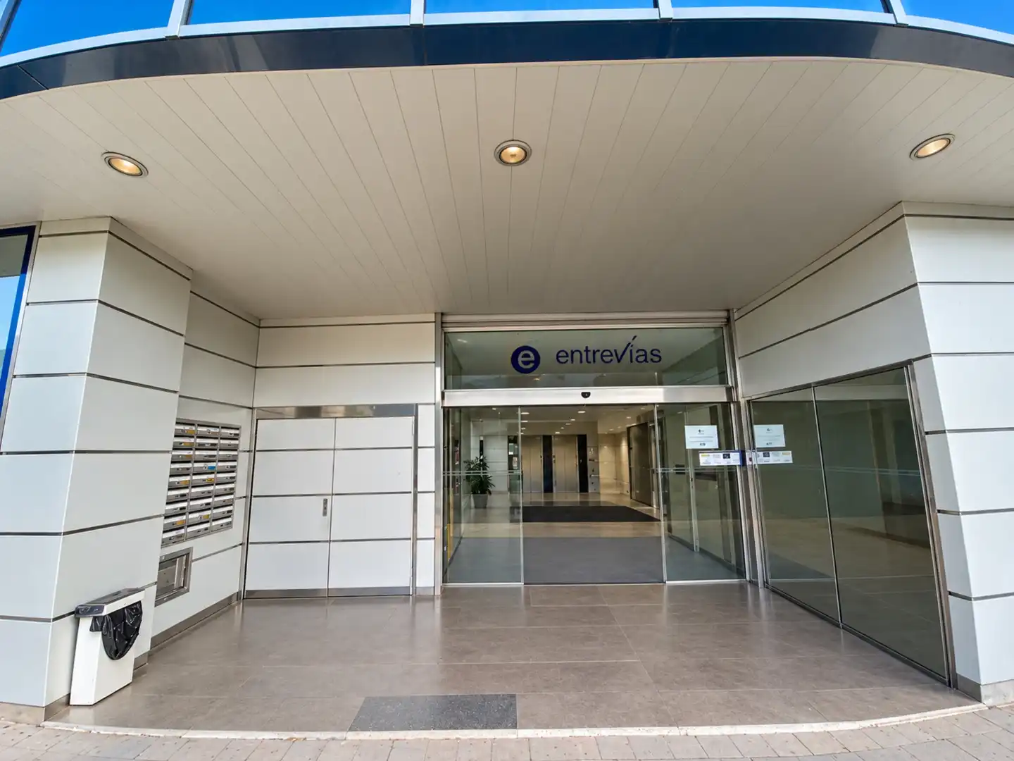 Ufficio con ascensore in vendita a Carrer de Llorenç Agustí Claveria 105, imagen 2