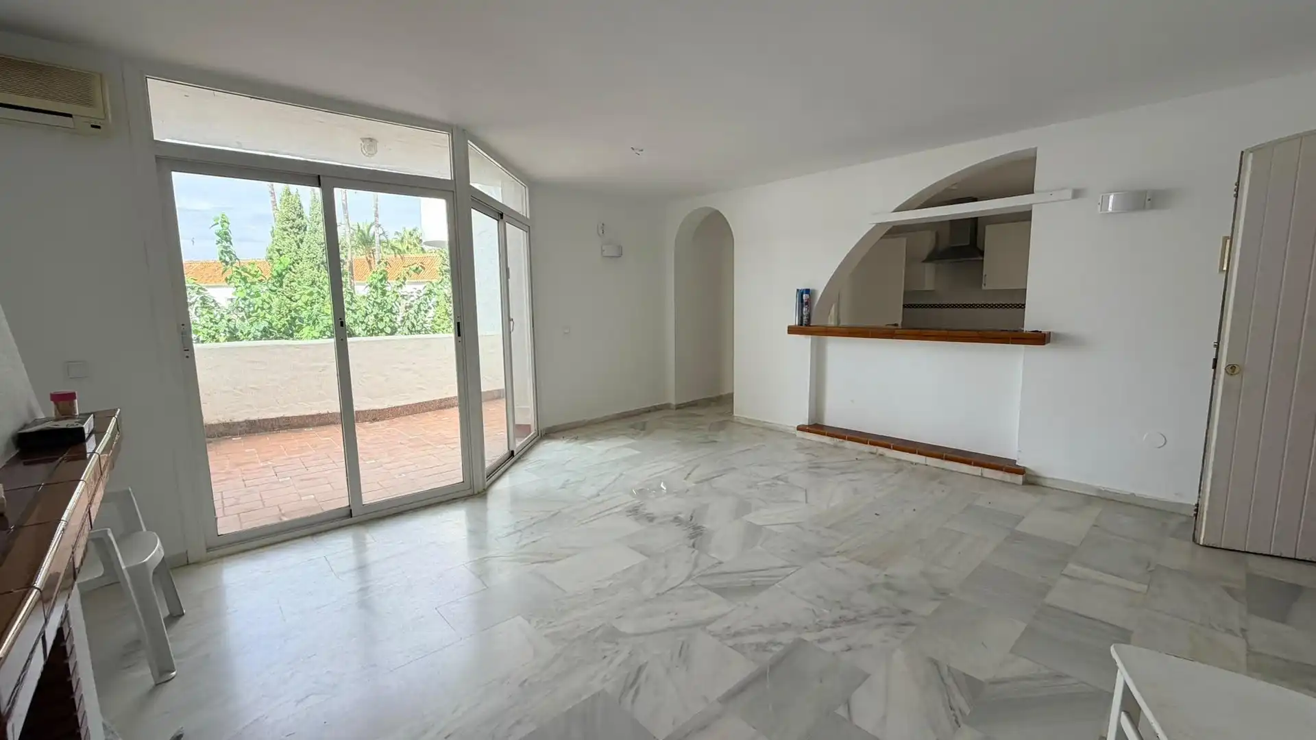 Apartamento con piscina en venta en Calahonda, imagen 5