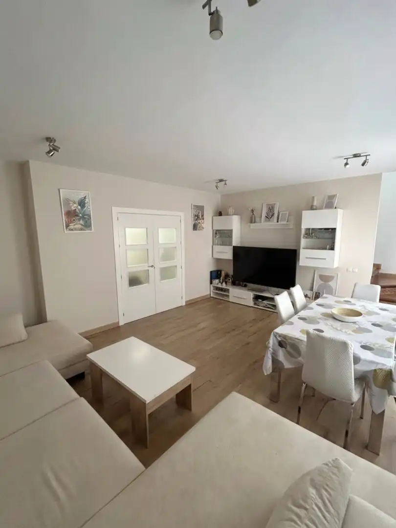 Sala de estar de Casa adosada en venta en Málaga con Aire acondicionado