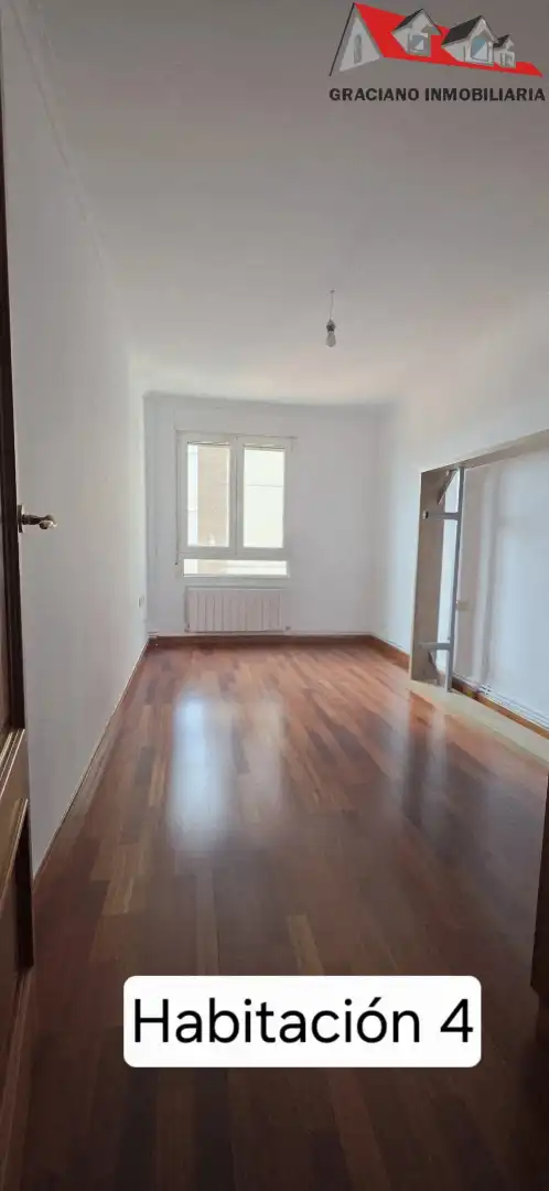 Bedroom of Flat for sale in Fátima