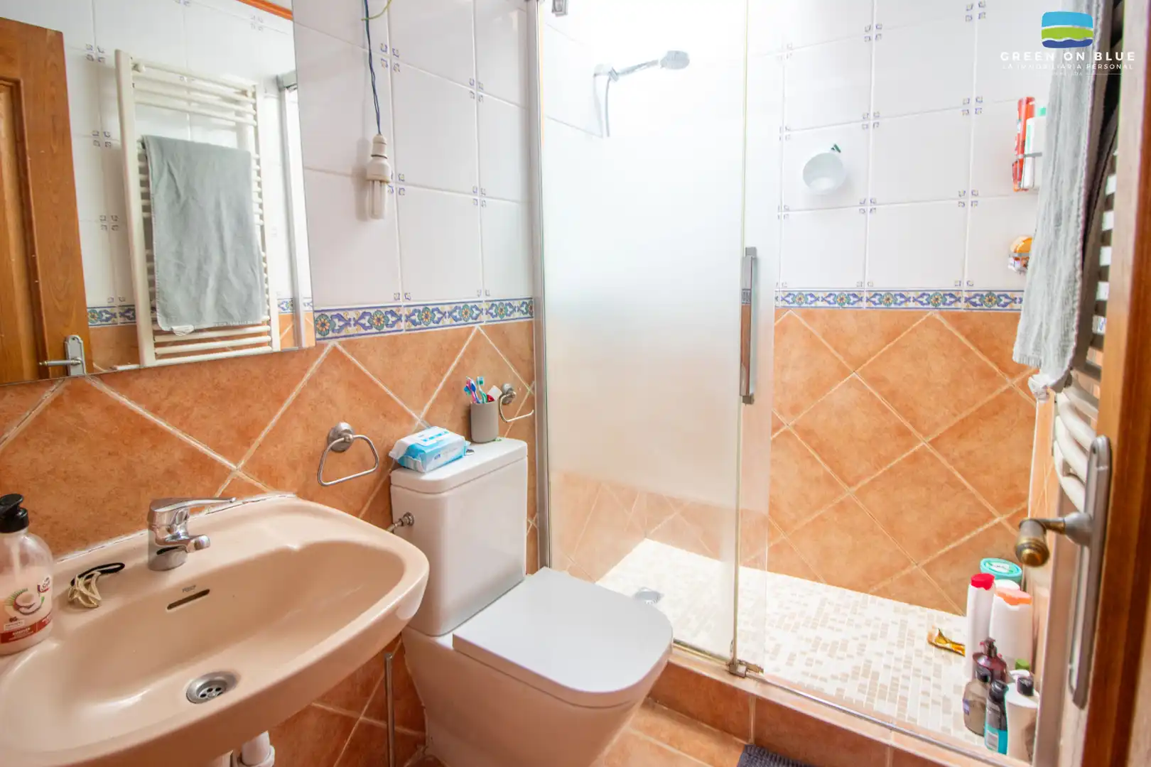 Bany de Casa o xalet en venda en Peralada amb Calefacció, Parquet i Terrassa