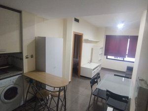 Cocina de Piso de alquiler en  Valencia Capital con Aire acondicionado, Amueblado y Horno