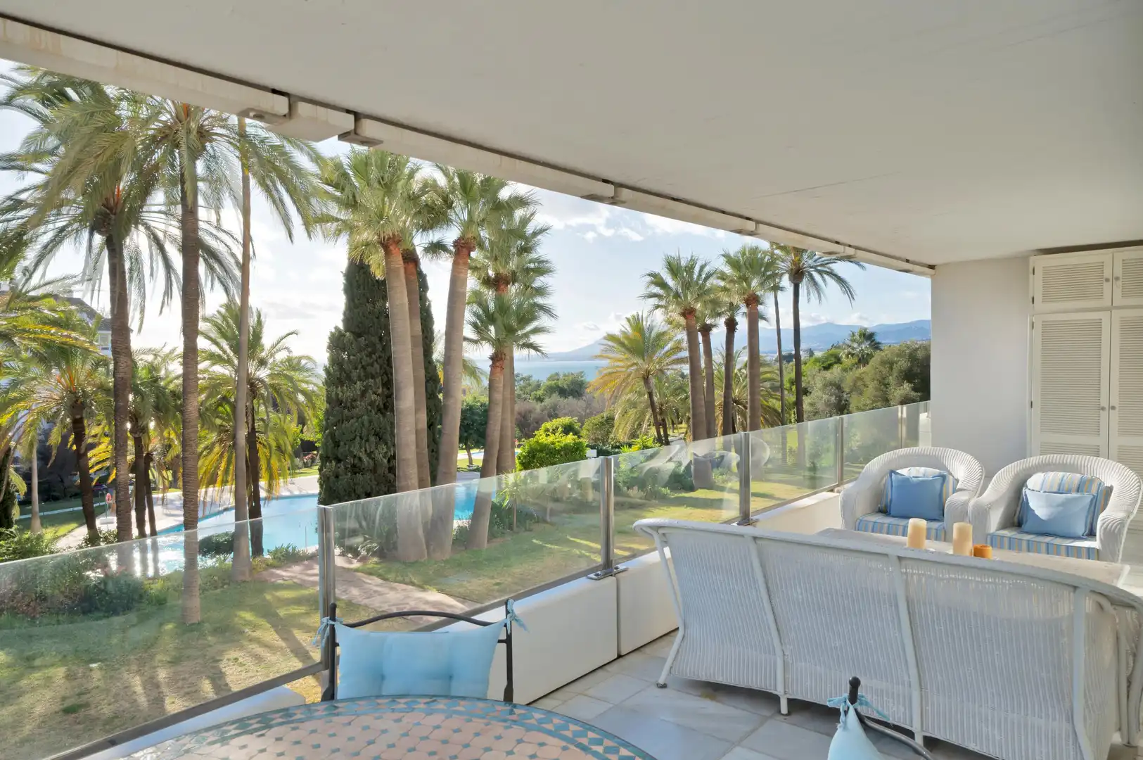 Terraza de Apartamento de alquiler en Marbella con Calefacción, Jardín privado y Amueblado