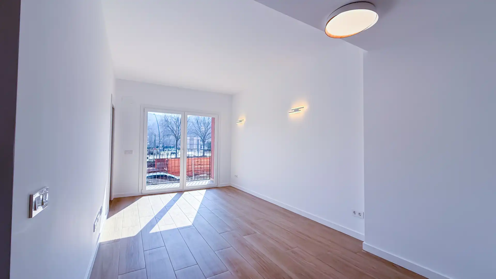 Living room of Flat for rent in Olot  with Air Conditioner, Heating and Oven