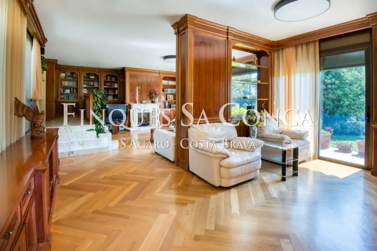 Sala de estar de Casa o chalet en venta en Castell d'Aro, Platja d'Aro i s'Agaró con Aire acondicionado, Calefacción y Piscina