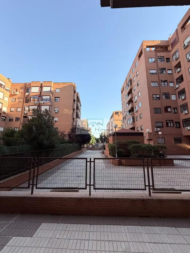 Vista exterior de Piso en venta en Torrejón de Ardoz con Aire acondicionado, Calefacción y Parquet