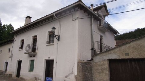 FAGO. ANSÓ. CASA DE PUEBLO INDEPENDIENTE. GARAJE. BODEGA. 5 DORMITORIOS. 3 BALCONES. ECONÓMICA. BUENAS VISTAS