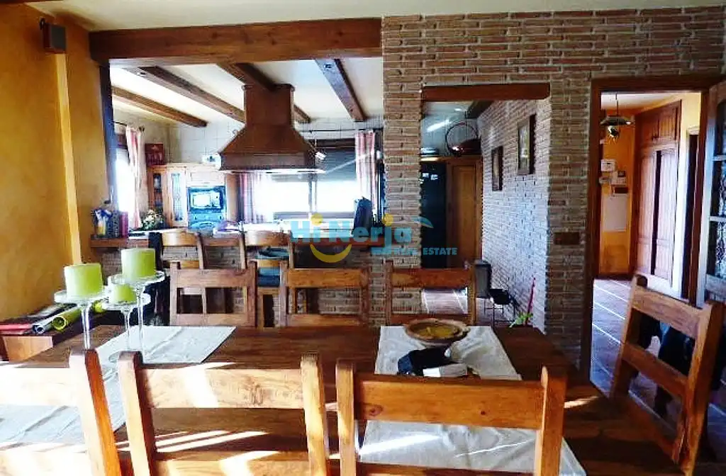 Chalet con piscina en venta en Centro, imagen 5