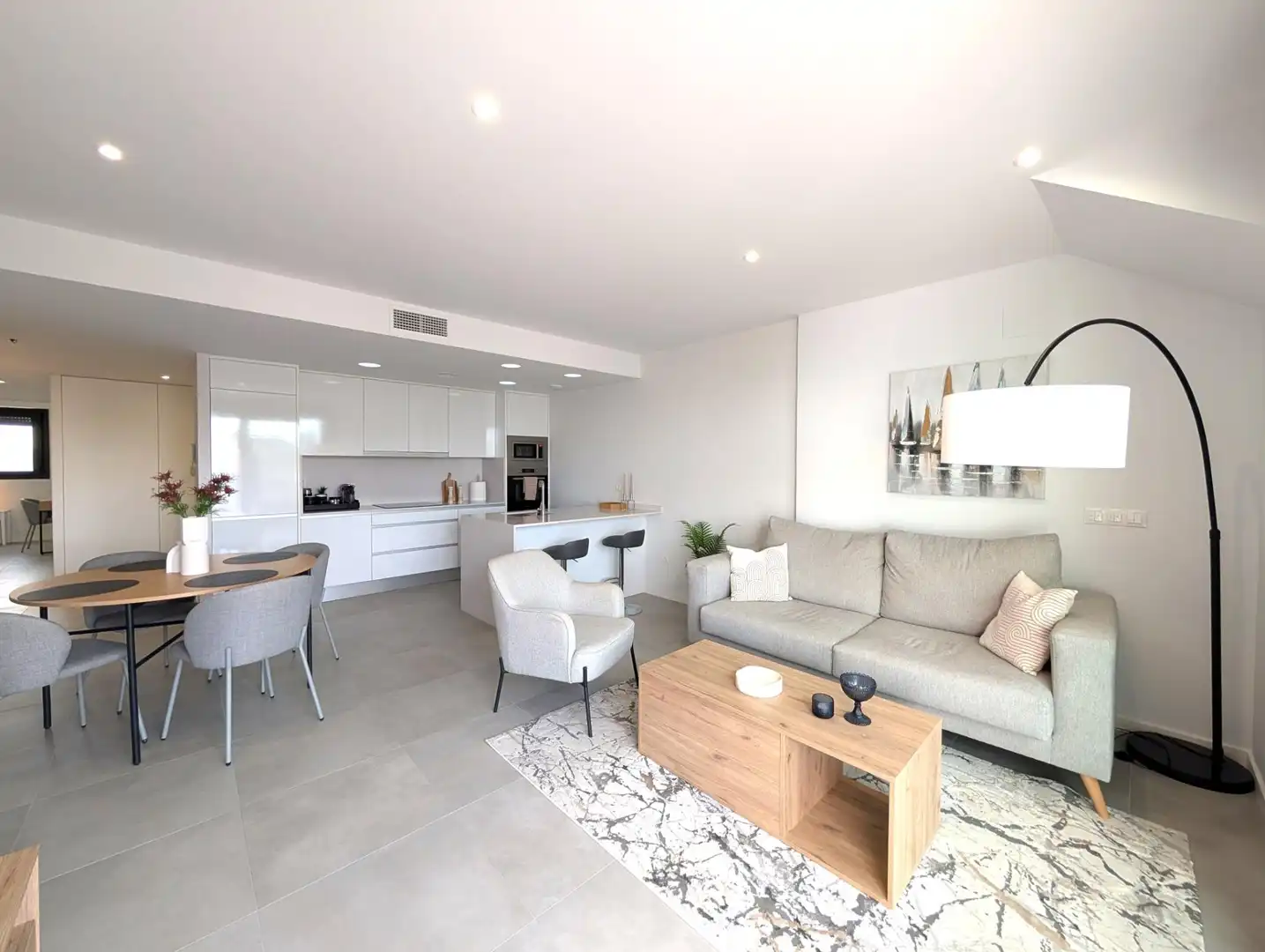 Wohnzimmer von Dachboden zum Verkauf in Orihuela mit Klimaanlage, Heizung und Terrasse