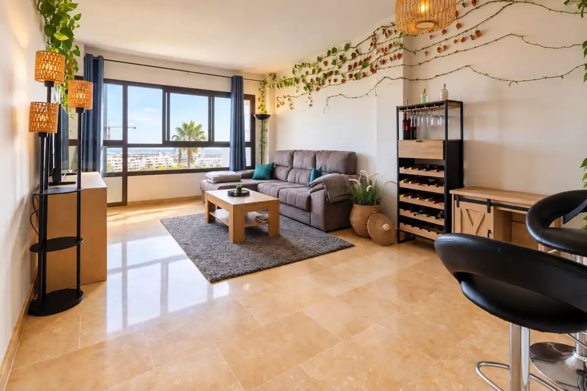 Apartment with pool to rent in La Alcaidesa, imagen 6