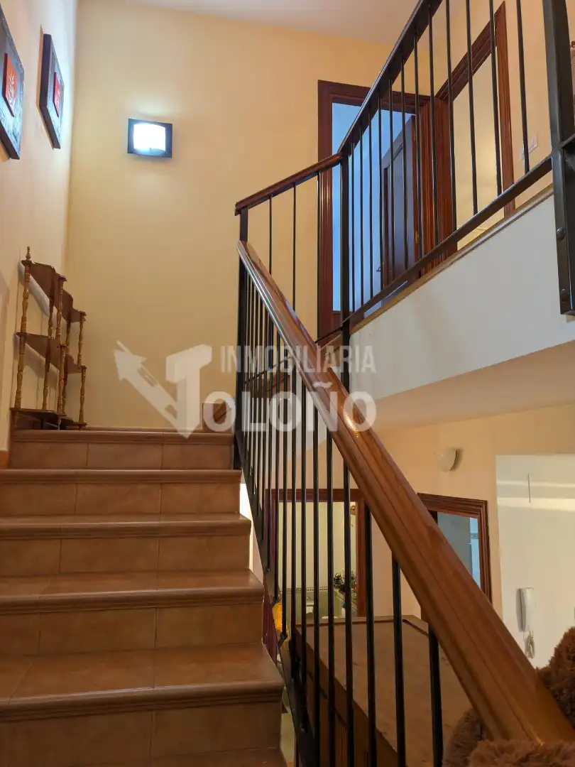 Haus oder Chalet zur Miete in Anguciana mit Heizung, Privatgarten und Parkett