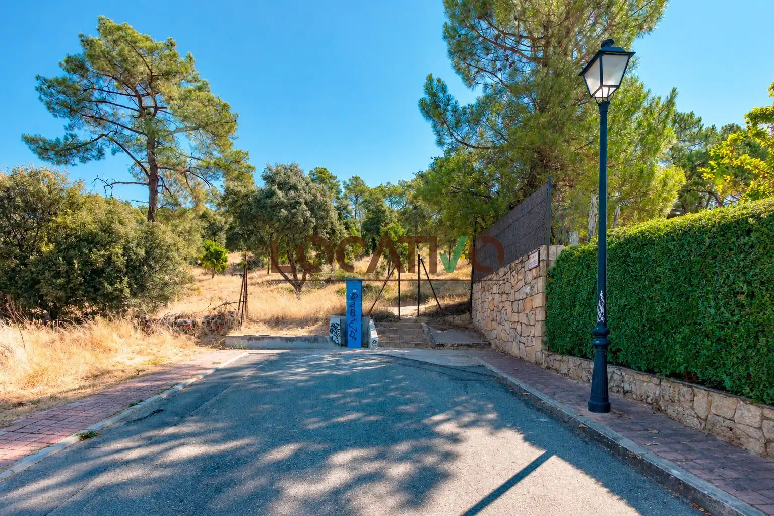 Vista exterior de Casa o xalet en venda en Robledo de Chavela amb Calefacció, Jardí privat i Traster