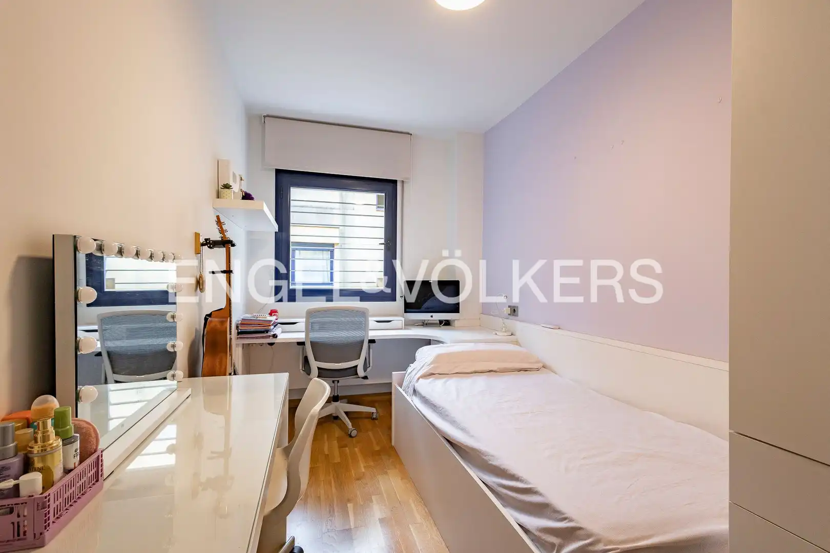 Bedroom of Attic for sale in Esplugues de Llobregat  with Air Conditioner, Heating and Parquet flooring