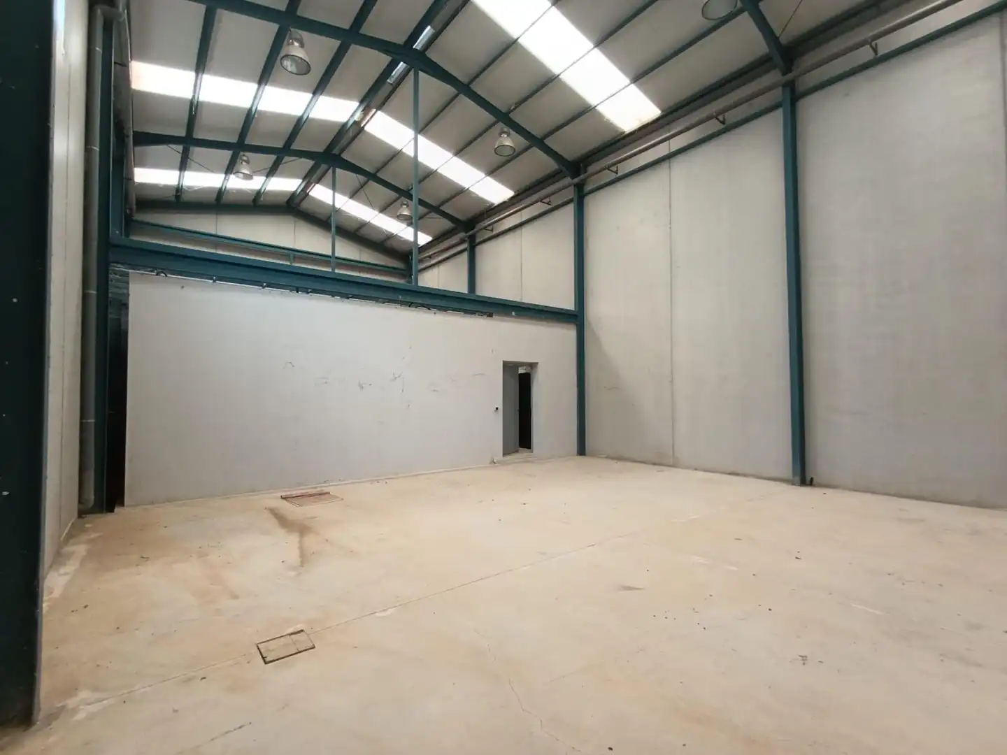 Industrial building for sale in Calle Peral 10, imagen 19
