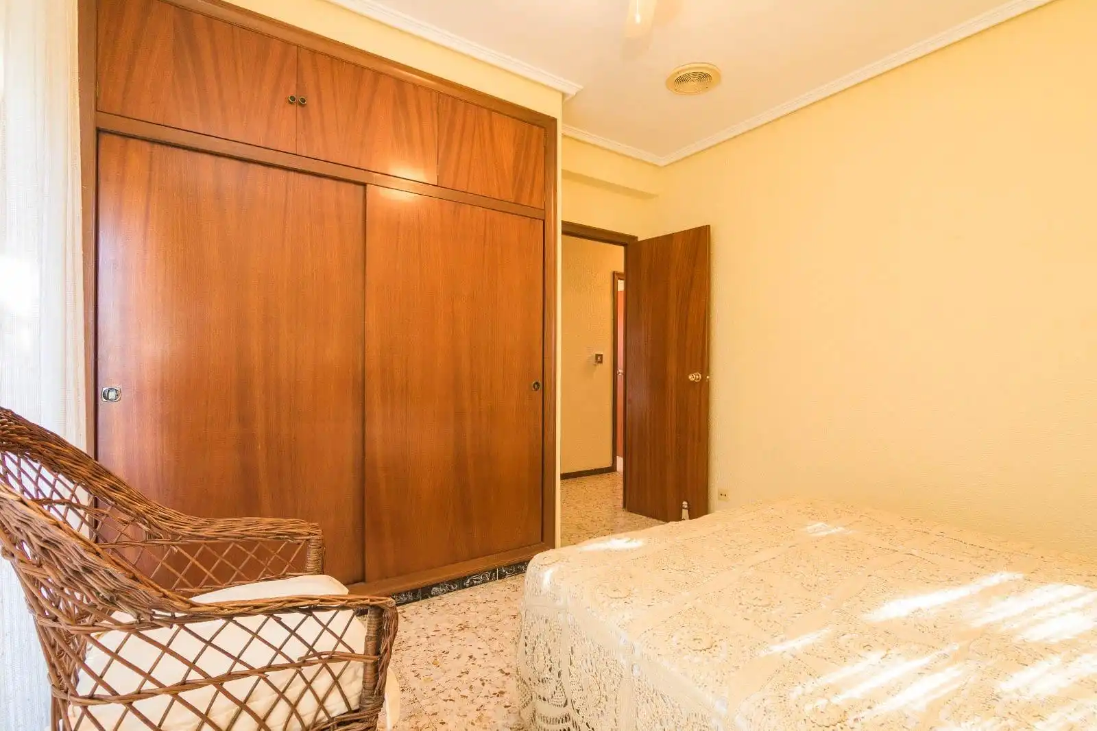 Dormitori de Casa o xalet en venda en Elche / Elx amb Terrassa, Traster i Piscina