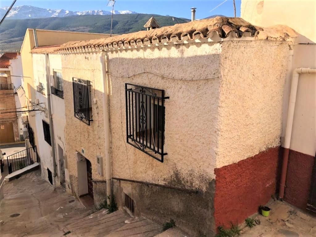 Vista exterior de Casa adosada en venda en Fiñana