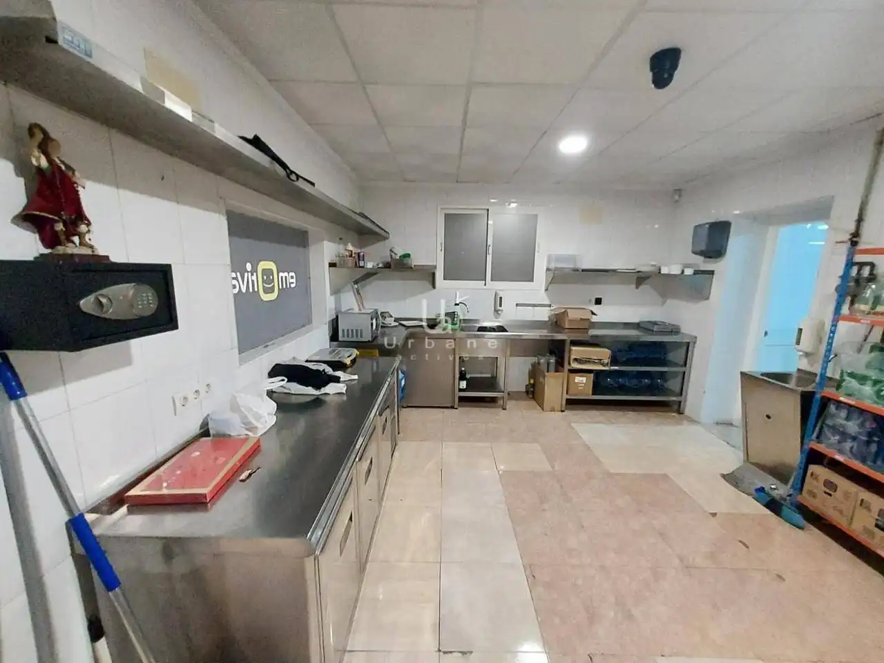 Cuina de Local en venda en San Vicente del Raspeig / Sant Vicent del Raspeig amb Aire condicionat