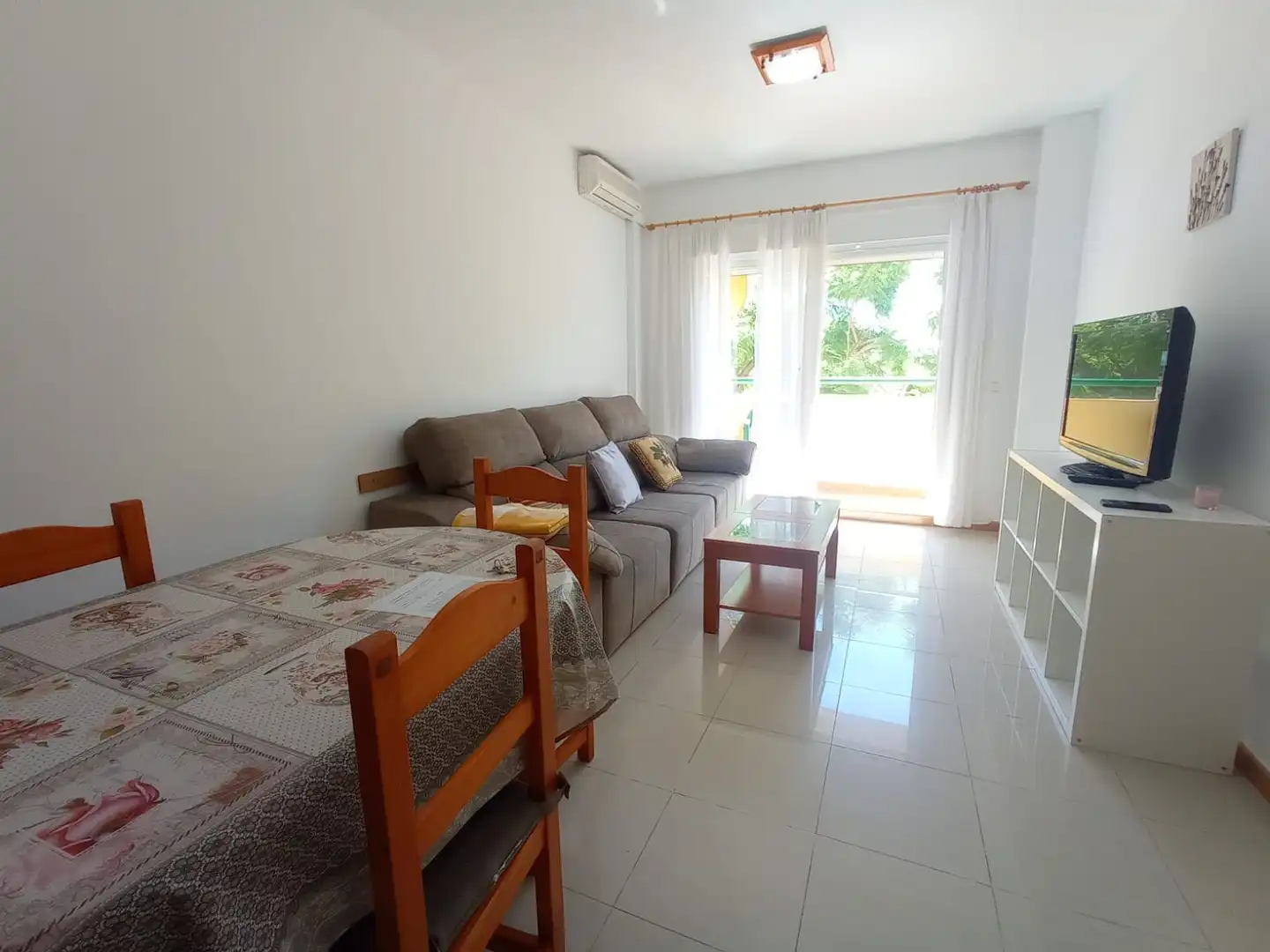 Wohnzimmer von Wohnung zur Miete in Fuengirola mit Klimaanlage, Möbliert und Waschmaschine