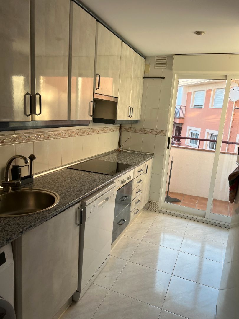 Cuina de Pis en venda en Galapagar amb Calefacció, Terrassa i Forn