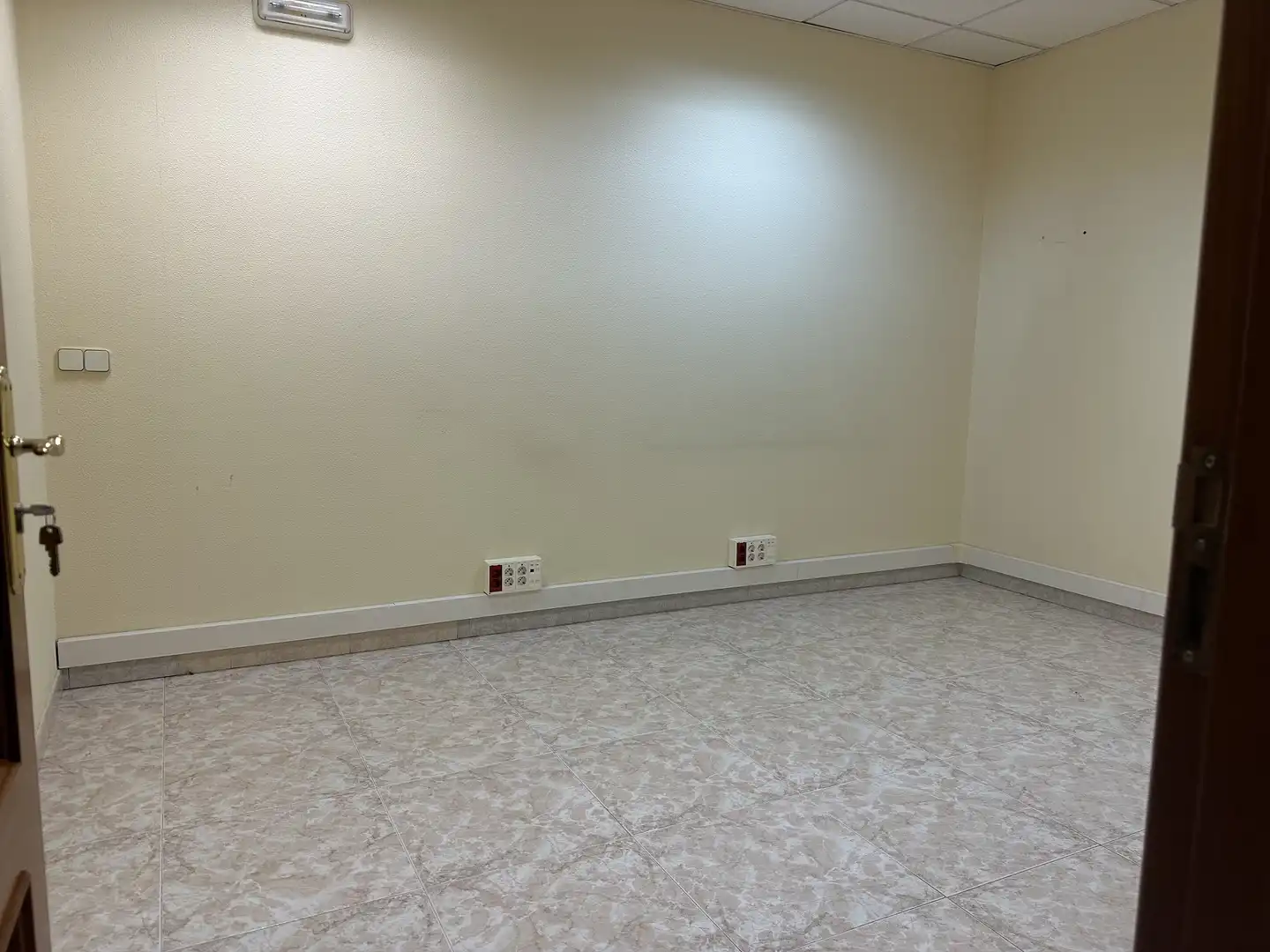 Local comercial de lloguer a N/A, imagen 3
