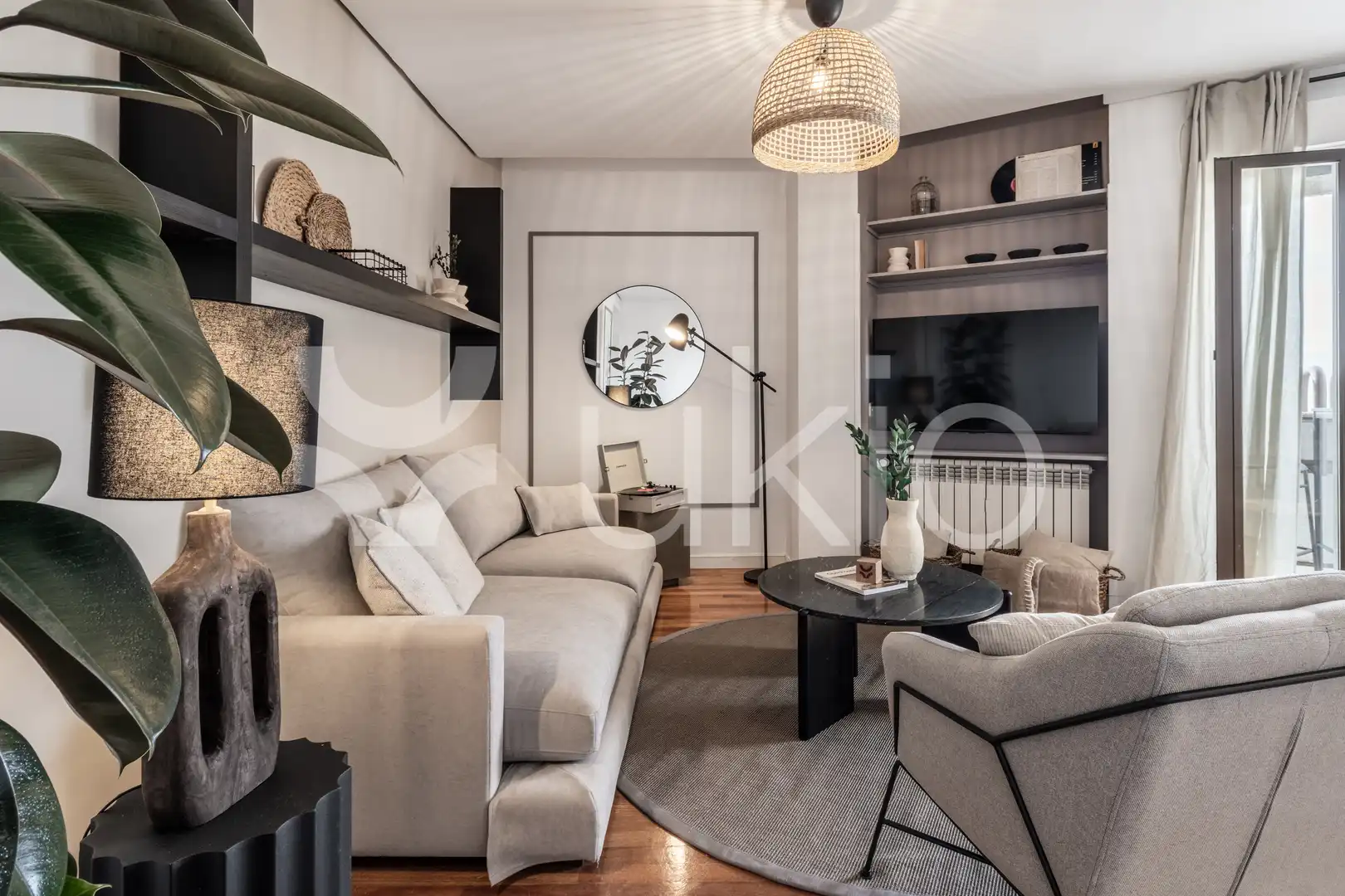 Sala de estar de Apartamento de alquiler en Madrid con Aire acondicionado, Calefacción y Amueblado
