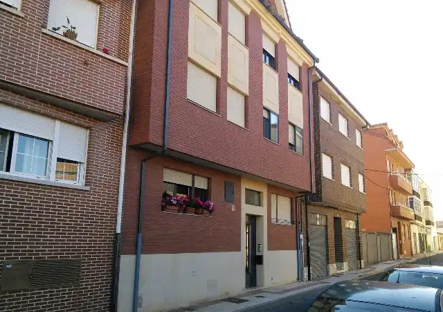 Wohnung zum Verkauf in Valverde de la Virgen, imagen 2
