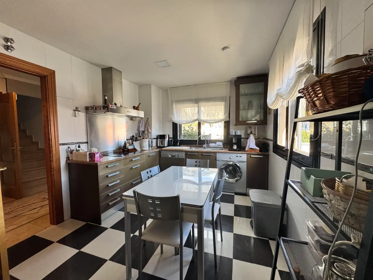 Kitchen of Houses for sale in El Escorial  with Air Conditioner, Heating and Private garden