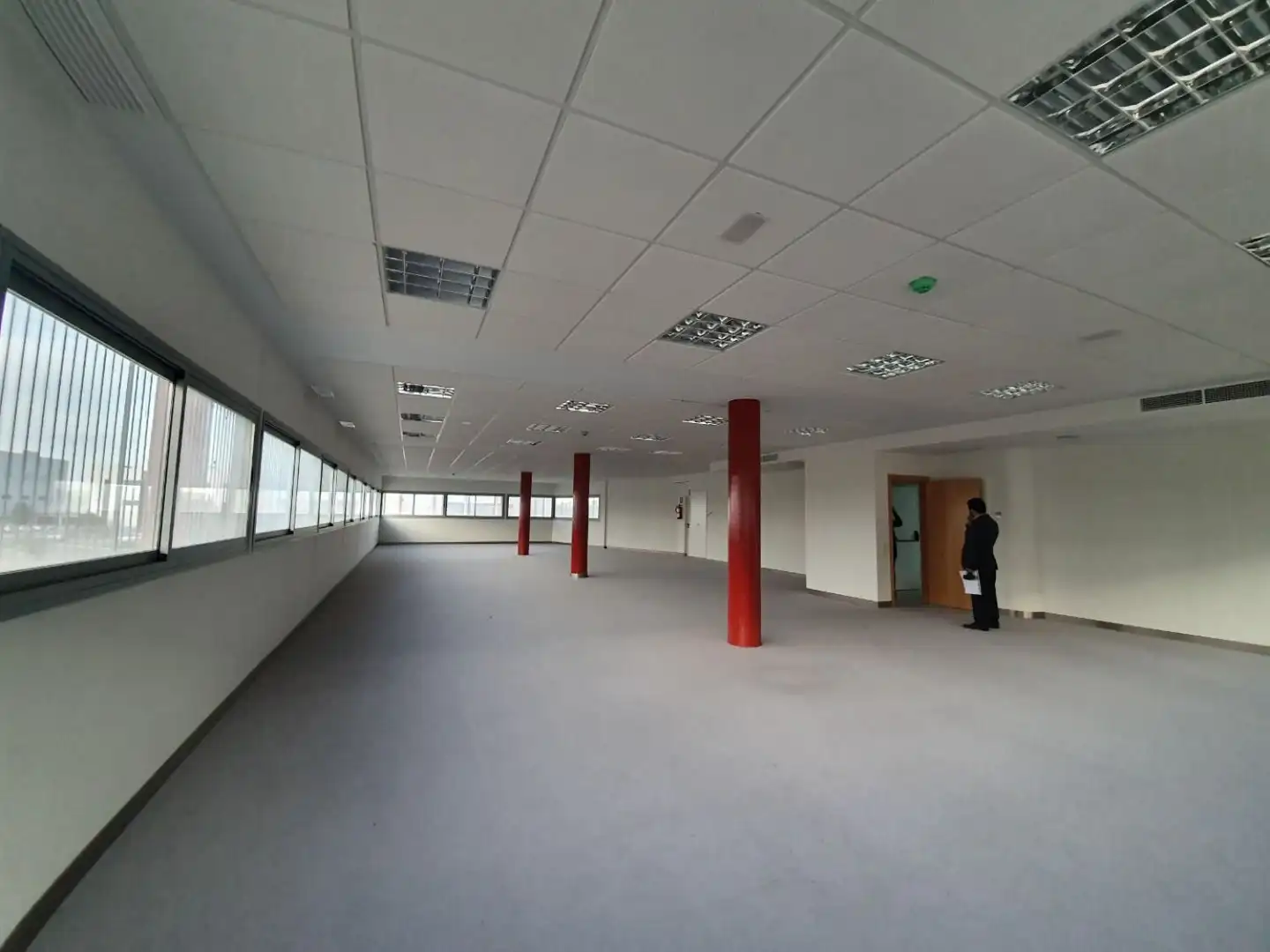 Oficina de lloguer a Calle Hispano Aviación, imagen 7