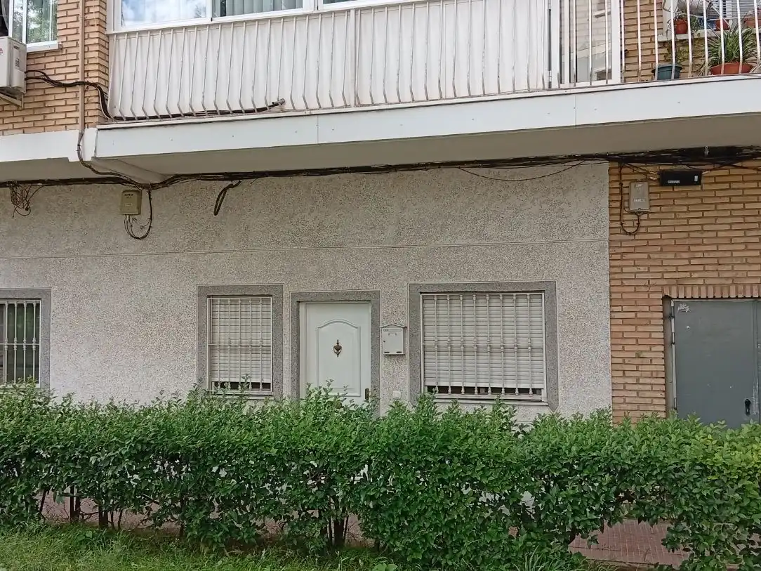 Vista exterior de Pis en venda en Alcalá de Henares amb Aire condicionat
