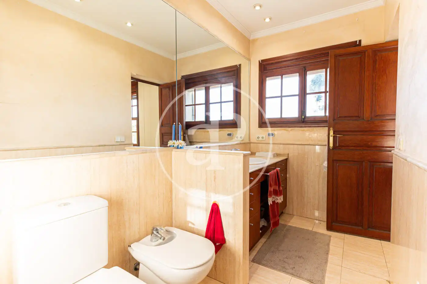 Houses for sale in Carrer de Victorio Luzuriaga, Sant Agustí