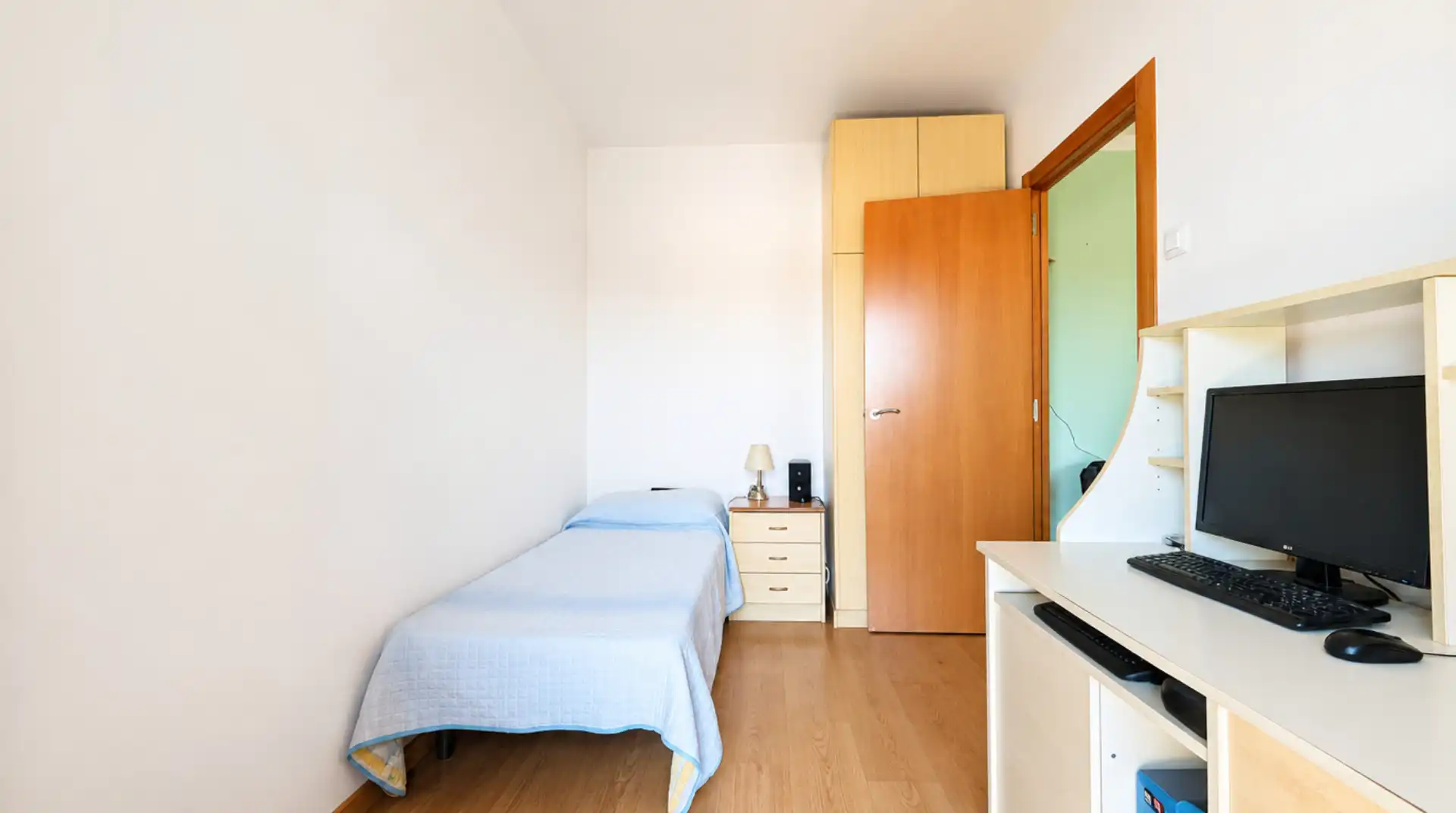 Bedroom of Flat for sale in Barcelona  with Balcony