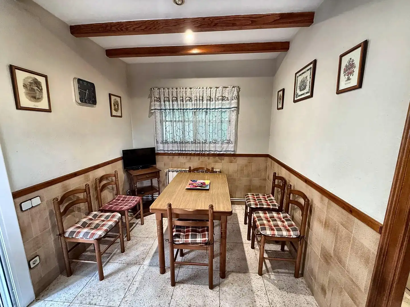 Comedor de Casa o chalet en venta en Premià de Dalt, Barcelona
