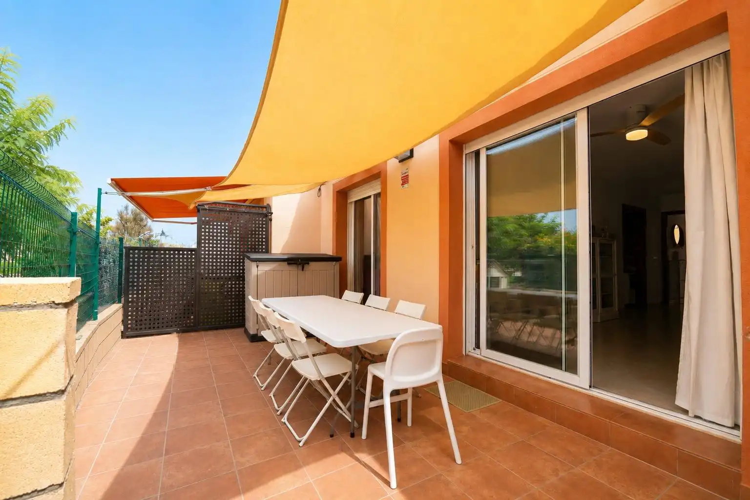 Terrassa de Casa o xalet en venda en Mont-roig del Camp amb Jardí privat, Terrassa i Piscina comunitària