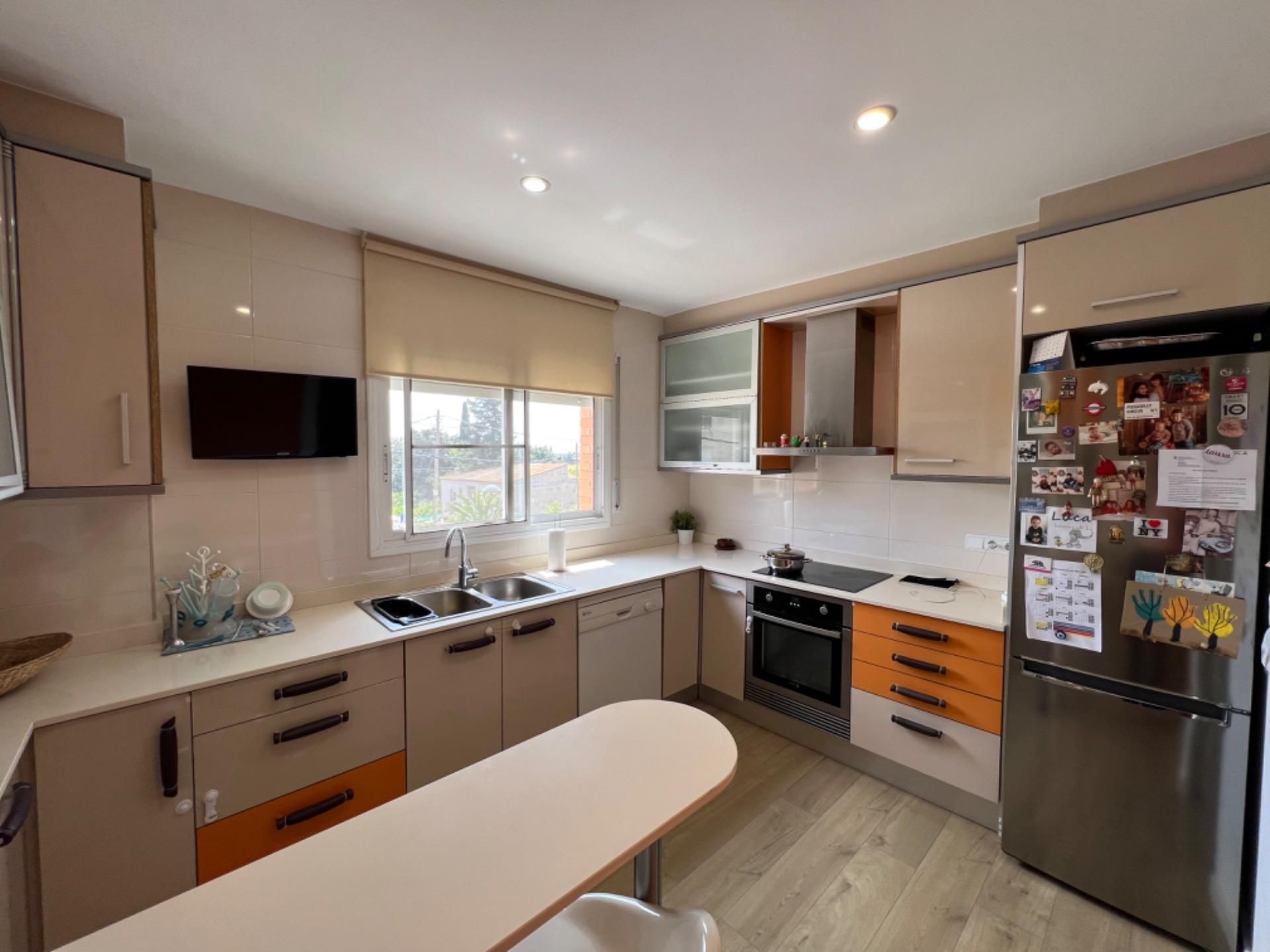 Kitchen of Single-family semi-detached for sale in Camarles  with Air Conditioner, Heating and Parquet flooring