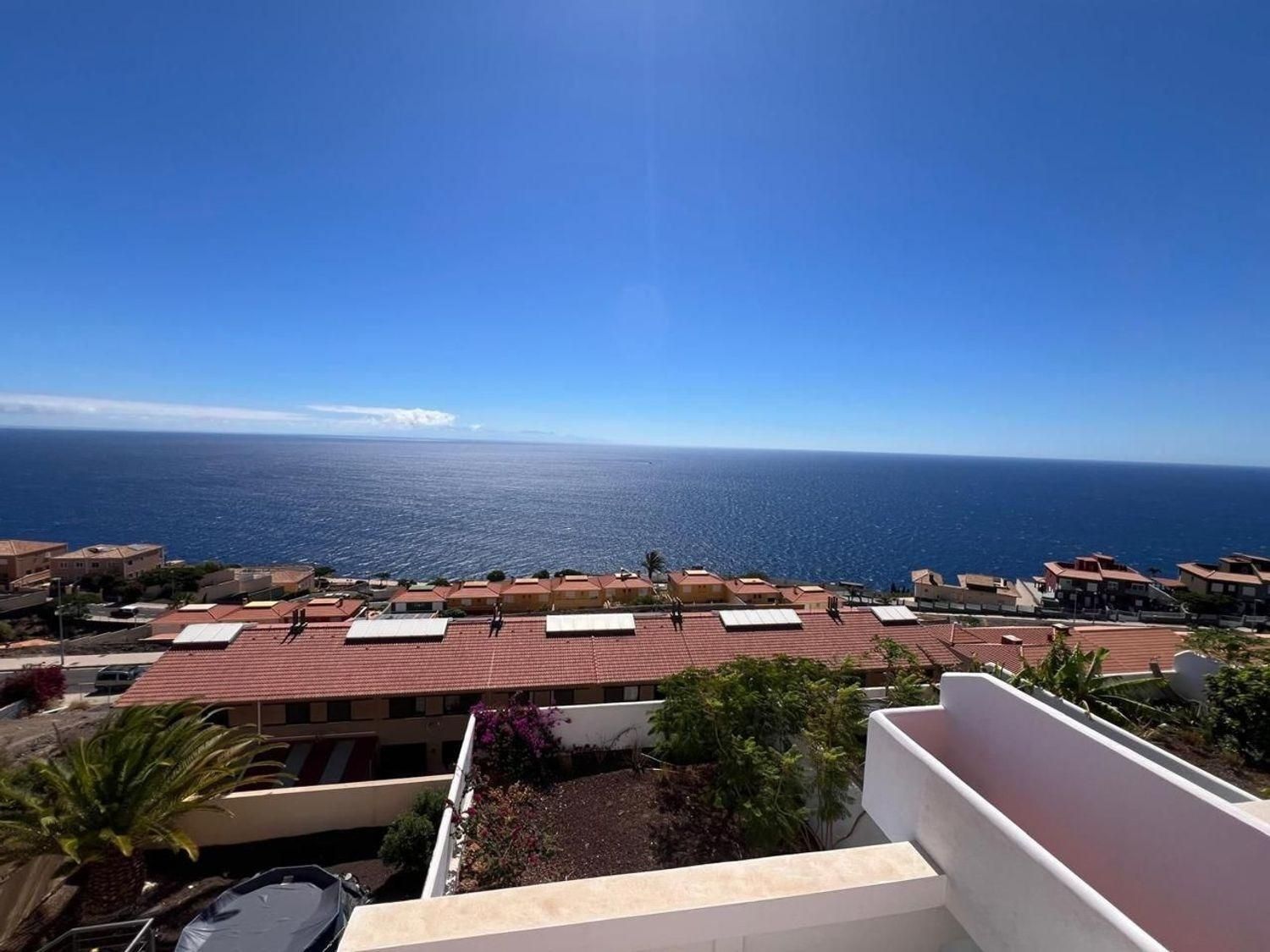 Exterior view of Single-family semi-detached for sale in El Rosario  with Private garden, Terrace and Balcony