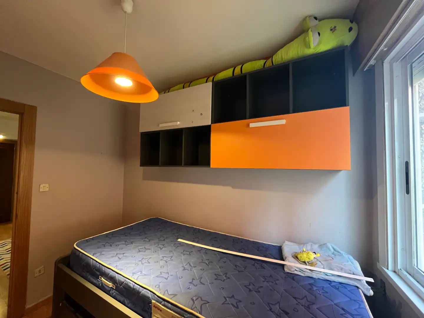 Habitación de Piso de alquiler en Redondela con Calefacción, Amueblado y Horno