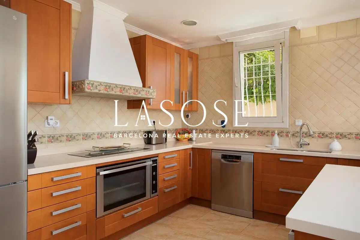 Kitchen of Houses for sale in Arenys de Munt  with Air Conditioner, Private garden and Terrace