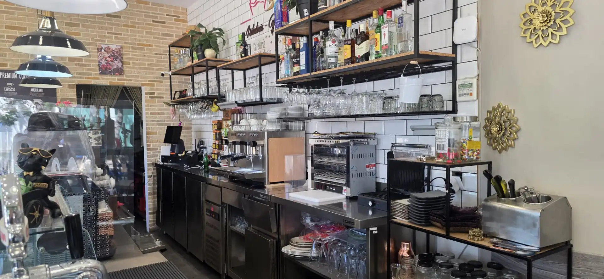 Local comercial en traspaso en Avenida Voltaire, imagen 3