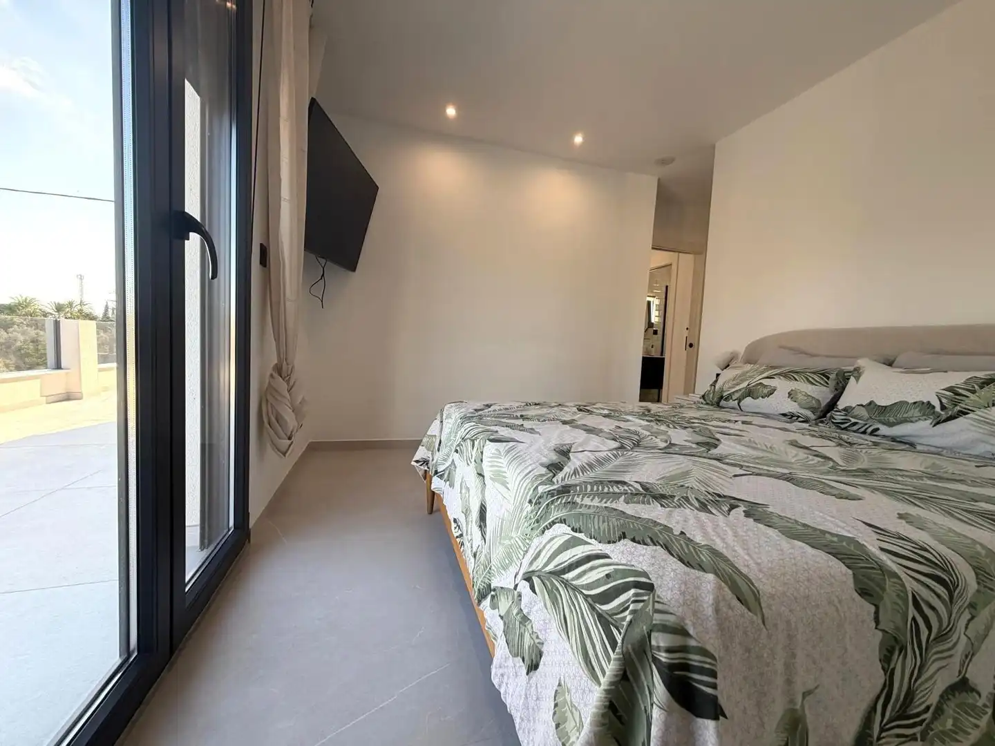 Habitación de Casa o chalet en venta en Elche / Elx con Aire acondicionado, Terraza y Piscina