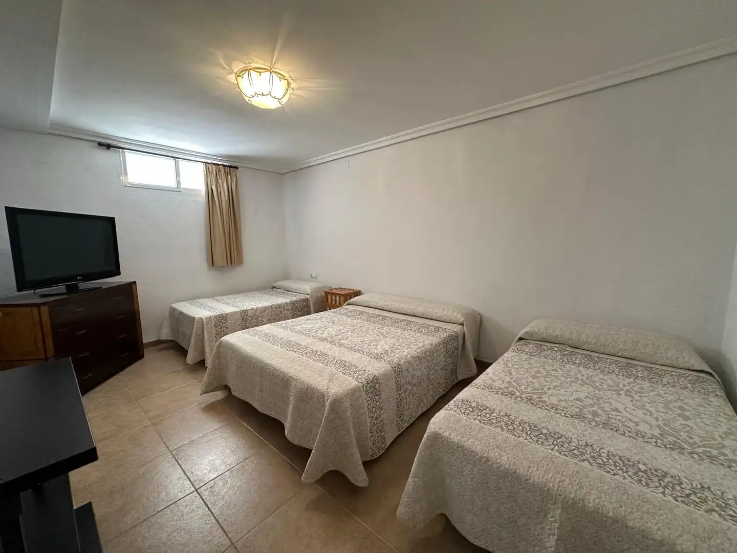 Habitación de Casa o chalet en venta en Mutxamel con Aire acondicionado, Calefacción y Jardín privado