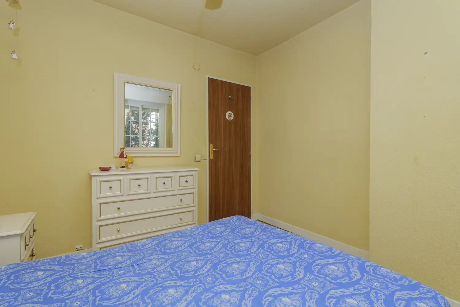 Habitación de Piso en venta en Madrid con Calefacción y Terraza