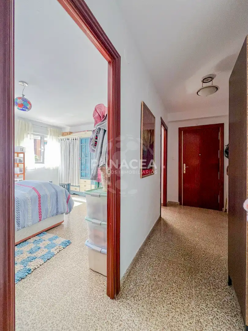 Bedroom of Flat for sale in Granada  with Terrace, Furnished and Oven