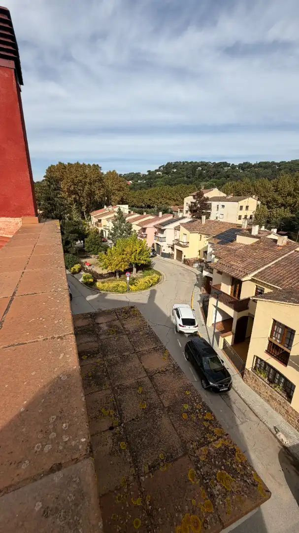 Vista exterior de Dúplex en venda en Vallgorguina amb Calefacció, Terrassa i Traster