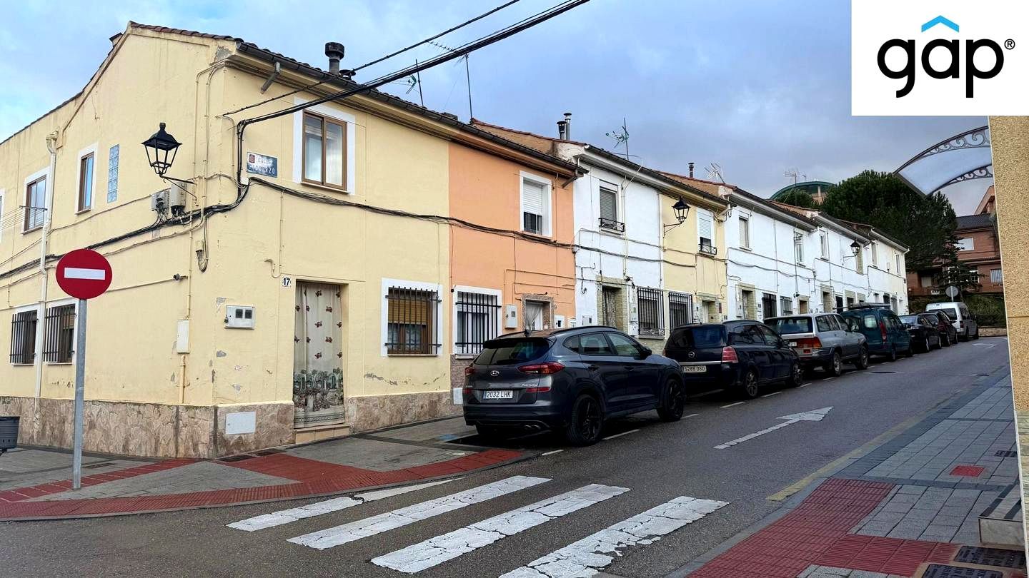 Exterior view of Single-family semi-detached for sale in Cuenca Capital  with Heating