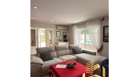 Photo 3 of House or chalet for sale in Calle Gavina, de la, Polígono del Aeropuerto, Manises