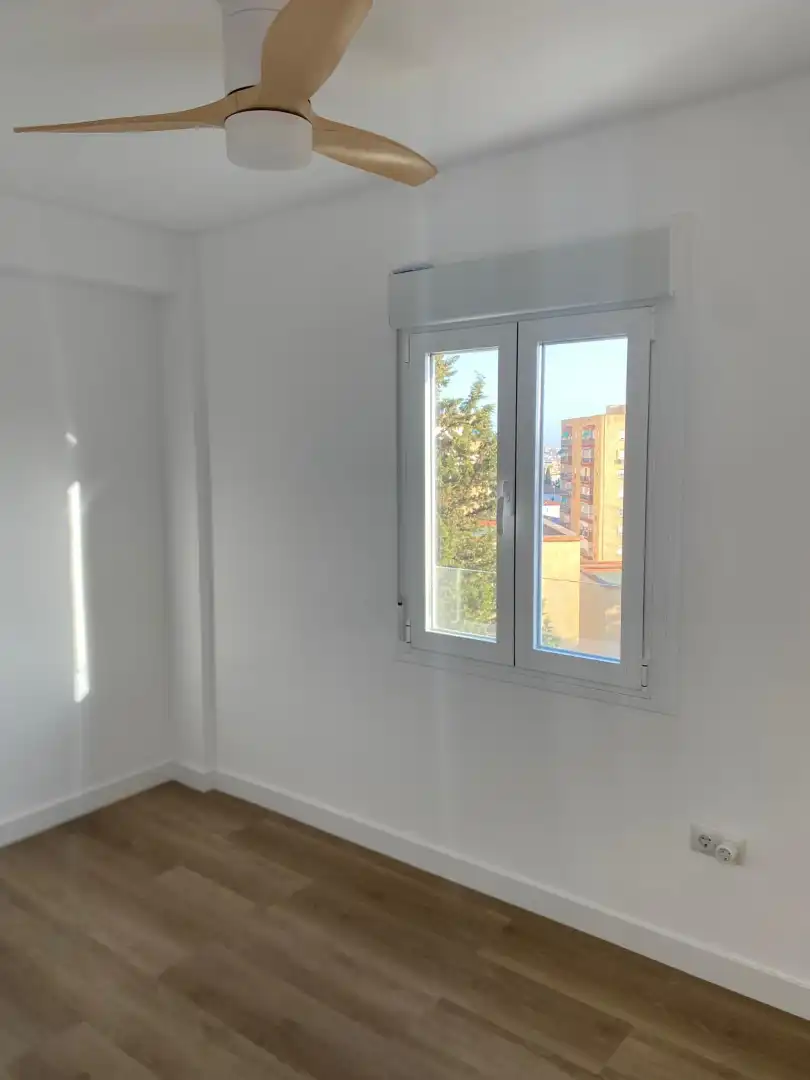 Flat for rent in Calle San Juan Bosco, 86, El Molinillo - Capuchinos